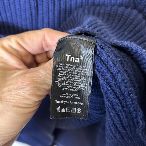 Aritzia Tna Beacon Navy Chunky Rib Knit V-Neck LS Oversized Sweater Sz 1/XXS-XS - Picture 7 of 10